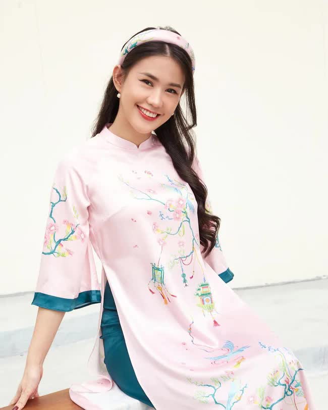 Ngắm áo dài mùng 3 Tết của mỹ nhân Việt: nhiều thiết kế đơn giản nhưng ...