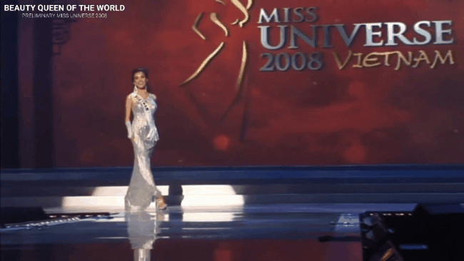 N&agrave;ng Hậu tuổi M&egrave;o giữ kỷ lục intop Miss Universe trước cả HHen Ni&ecirc;: Bộ đầm dạ hội vẫn l&agrave; kiệt t&aacute;c sau 15 năm - Ảnh 5.
