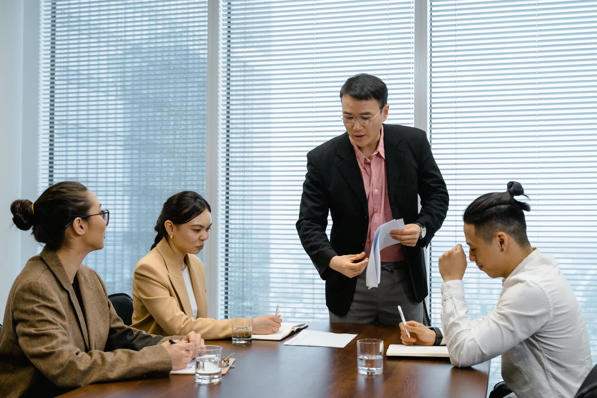 Tâm lí trước kì nghỉ Tết làm hiệu suất của dân văn phòng bị gián đoạn: Sếp chỉ biết kêu trời! - Ảnh 4.