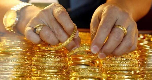 L&yacute; do nhiều người t&igrave;m mua v&agrave;ng nhẫn tr&ograve;n trơn đầu năm - Ảnh 1.
