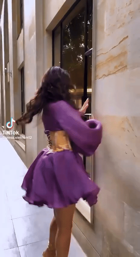 Bất ngờ với sắc v&oacute;c đương kim Hoa hậu Ho&agrave;n vũ - Ảnh 1.