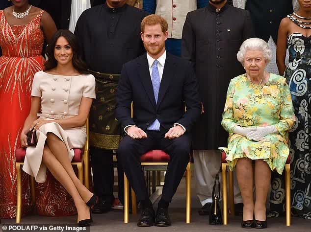 Bạn bè cố Nữ vương Elizabeth xác nhận nhà Sussex làm hại nghiêm trọng đến sức khoẻ của bà những năm cuối đời - Ảnh 1.