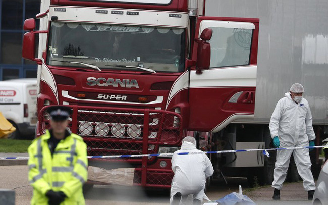 Vụ 39 thi thể ở Anh: Chủ hãng xe phải bồi thường cho gia đình nạn nhân - Ảnh 1.