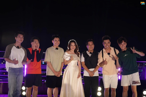 Trường Giang lần đầu gặp Mỹ Tâm ngoài đời: Không những đẹp mà còn... đeo vàng - Ảnh 2.