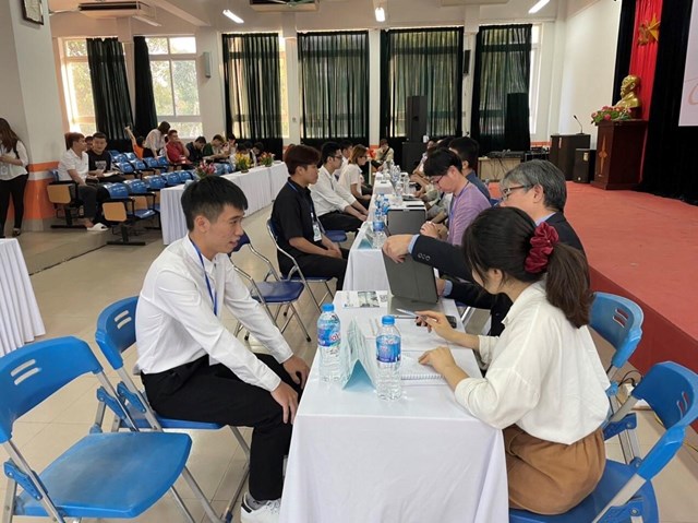 Minh bạch thống kê việc làm sinh viên - Ảnh 1.