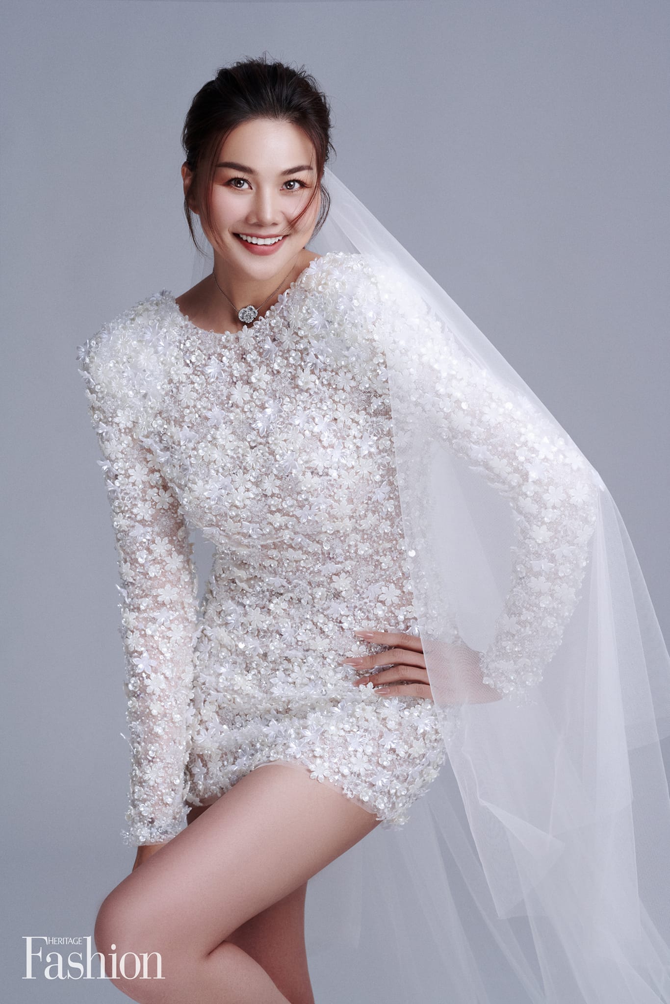 Những lần Thanh Hằng mặc váy cưới đẹp lộng lẫy, càng ngắm càng mong ngày chị đẹp thành cô dâu xịn - Ảnh 3.