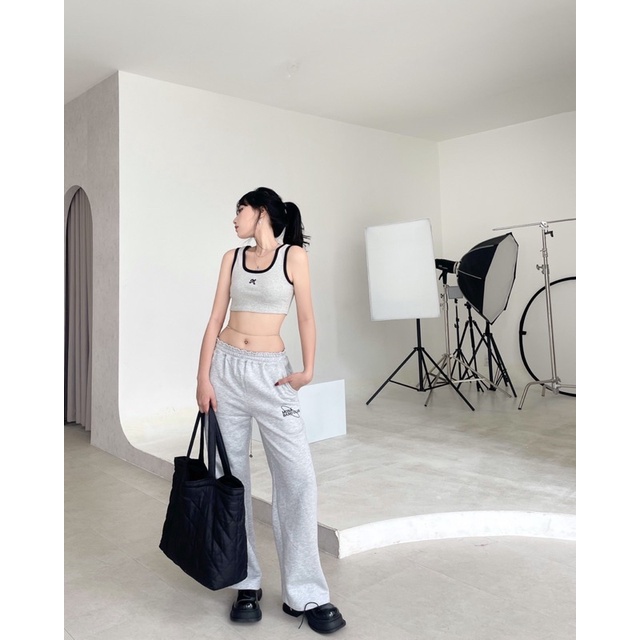 Style đẹp điên của Bae Suzy trong phim mới, bạn nên cắp sách vở học theo nếu muốn trở nên sành điệu hơn - Ảnh 12. Style đẹp điên của Bae Suzy trong phim mới, bạn nên cắp sách vở học theo nếu muốn trở nên sành điệu hơn - Ảnh 12.