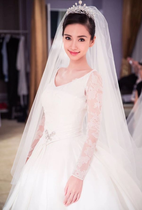 Hôn nhân 3 đại mỹ nhân châu Á diện váy cưới Dior trong đám cưới khủng: Song Hye Kyo - Angelababy “đứt gánh giữa đường”, minh tinh Thái thì sao? - Ảnh 3.