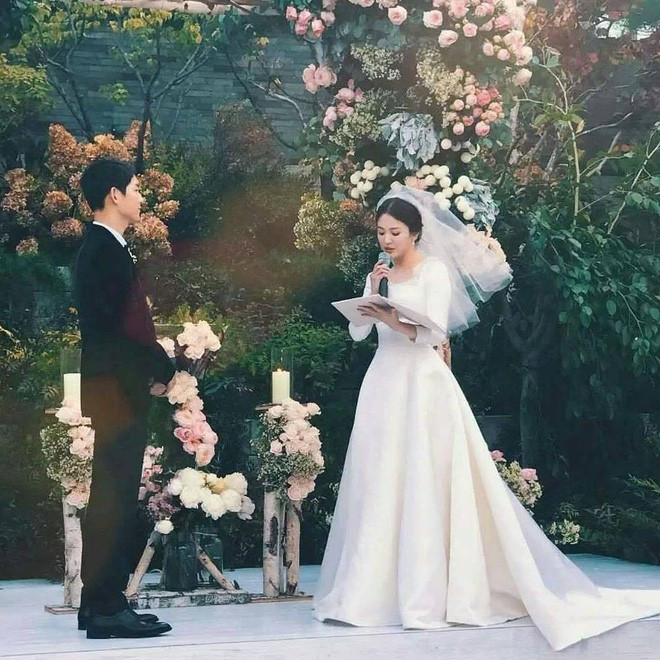 Hôn nhân 3 đại mỹ nhân châu Á diện váy cưới Dior trong đám cưới khủng: Song Hye Kyo - Angelababy “đứt gánh giữa đường”, minh tinh Thái thì sao? - Ảnh 6.