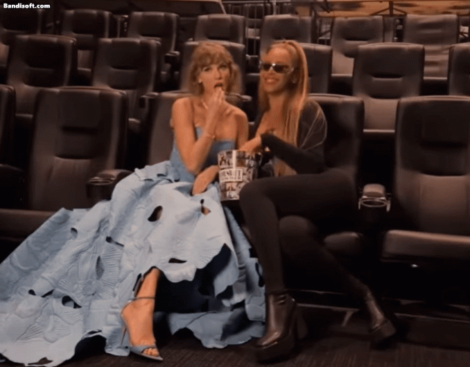 Ảnh hot nhất hôm nay: Taylor Swift và Beyoncé thân thiết tại họp báo ra mắt phim The Eras Tour, bất chấp 2 fandom chiến nhau dữ dội! - Ảnh 4.