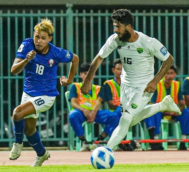 Campuchia bất lực trước đội yếu thứ 3 ch&acirc;u &Aacute;, L&agrave;o ki&ecirc;n cường ở v&ograve;ng loại World Cup 2026 - Ảnh 2.