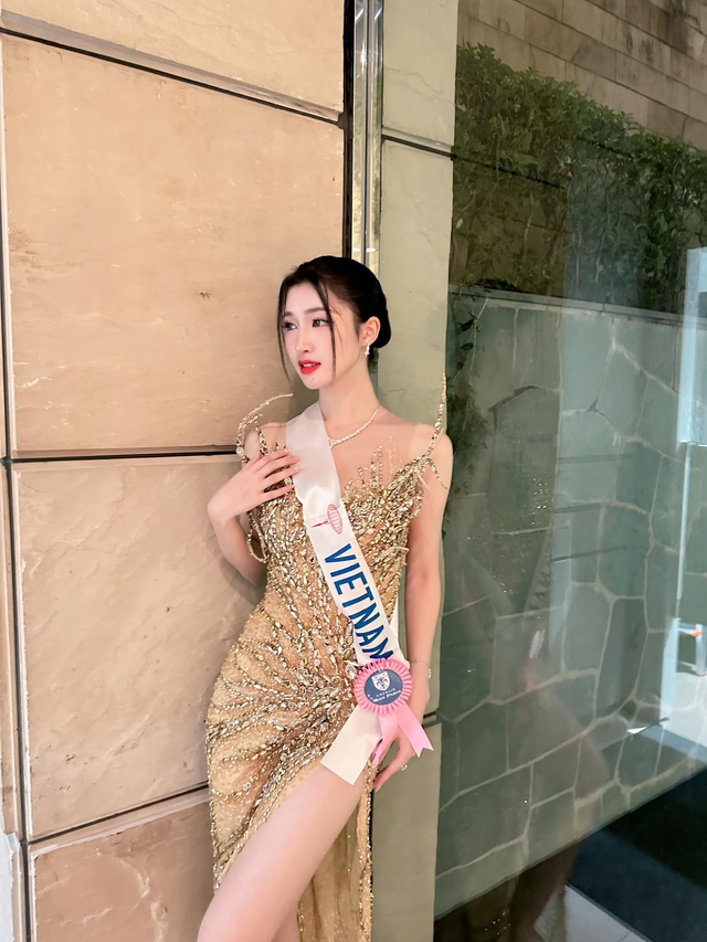 Phương Nhi vướng tranh cãi vì né camera, được xướng tên nhận 1 giải gây lo lắng khi chinh chiến Miss International - Ảnh 3.