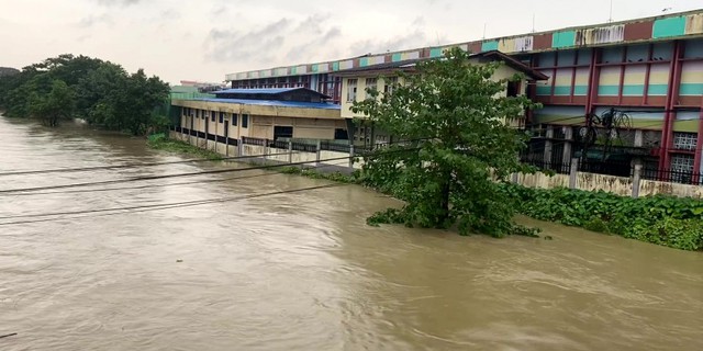 Myanmar sơ tán 14.000 dân, đóng cửa hơn 200 trường học do lũ lụt lớn - Ảnh 2.