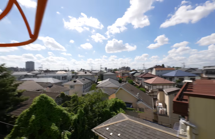 Bên trong căn nhà siêu mỏng gây ám ảnh tại Nhật: Bước lên cầu thang mà chóng cả mặt
