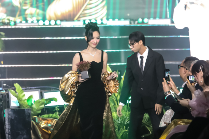 Bùi Quỳnh Hoa vắng mặt tại chung kết Miss Earth Vietnam hậu lùm xùm đời tư, BTC nói gì? - Ảnh 4.