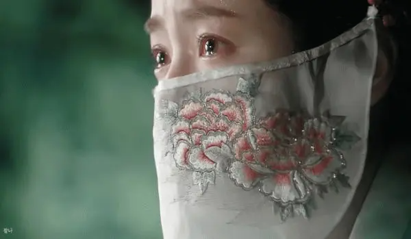Nàng thơ được khen có đôi mắt đẹp nhất màn ảnh Hàn: 41 tuổi vẫn trẻ trung như thời đôi mươi - Ảnh 1.