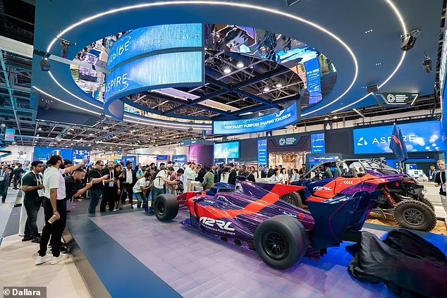 Xe đua tự l&aacute;i c&oacute; tốc độ 290 km/h đủ khiến những tay đua F1 nổi tiếng nhất phải thất nghiệp? - Ảnh 2.