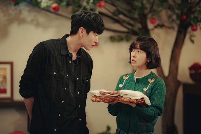 Netizen than trời vì một bộ phim kết thúc quá dở, vội như bị dí deadline còn ép đôi chính phải yêu nhau - Ảnh 4.