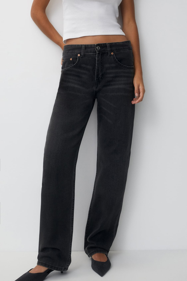 Gợi ý 11 mẫu quần jeans cạp cao hack chân dài đỉnh chóp cho nàng công sở - Ảnh 20.
