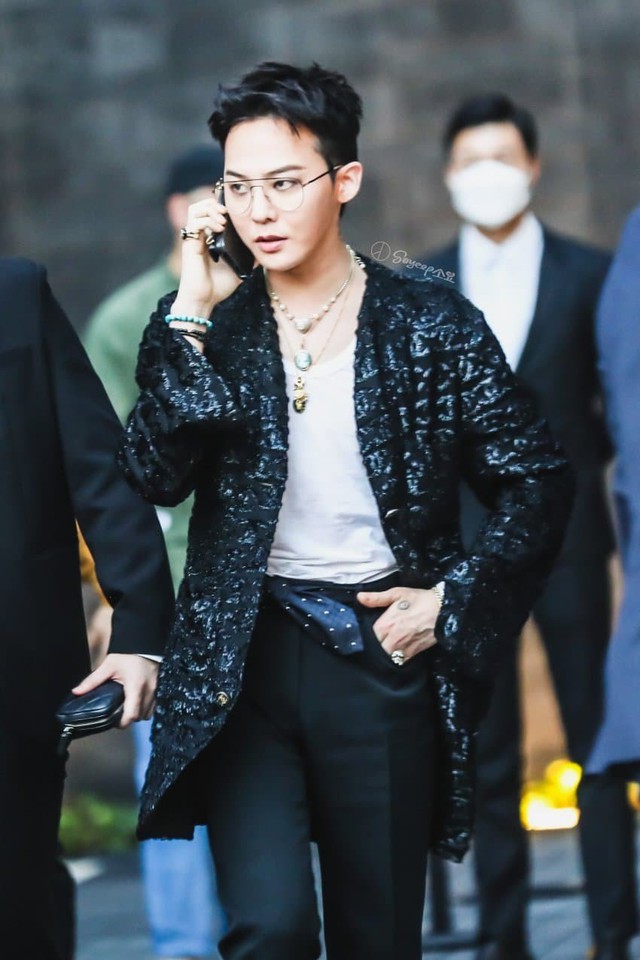 YG khốn khổ: G-Dragon rời công ty, BLACKPINK mập mờ chuyện tái ký, nhóm nữ mới khi nào ra mắt? - Ảnh 2.