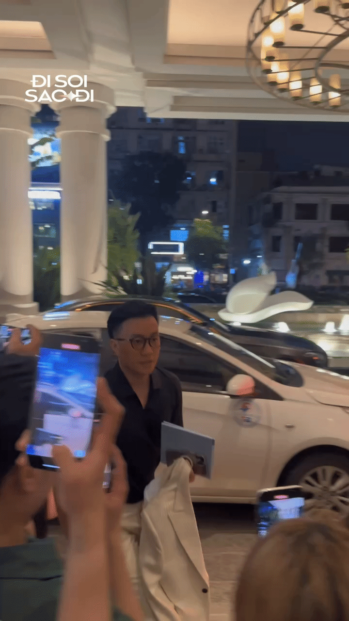 Hồ Ngọc Hà - Kim Lý, Lương Mạnh Hải và dàn sao Vbiz đổ bộ hôn lễ của Thanh Hằng cùng chồng nhạc trưởng - Ảnh 4.