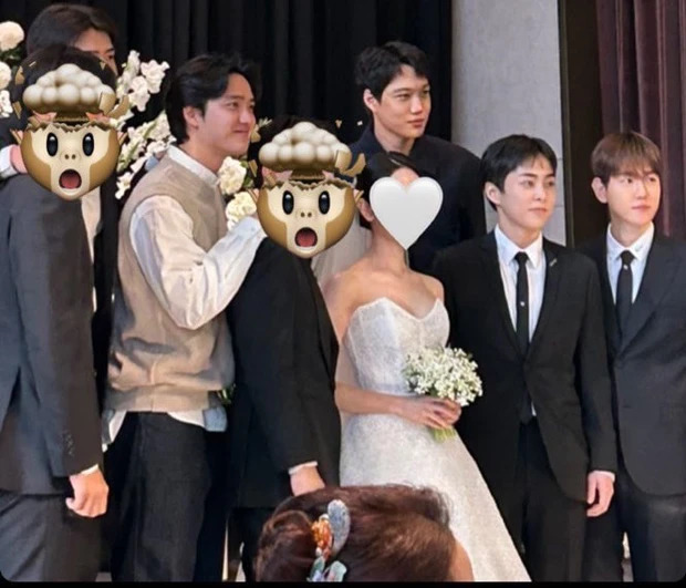 Drama trong hôn lễ Chen: Chú rể bị “ném đá” tơi bời vì làm điều này ngay trước mặt EXO và cô dâu - Ảnh 7.