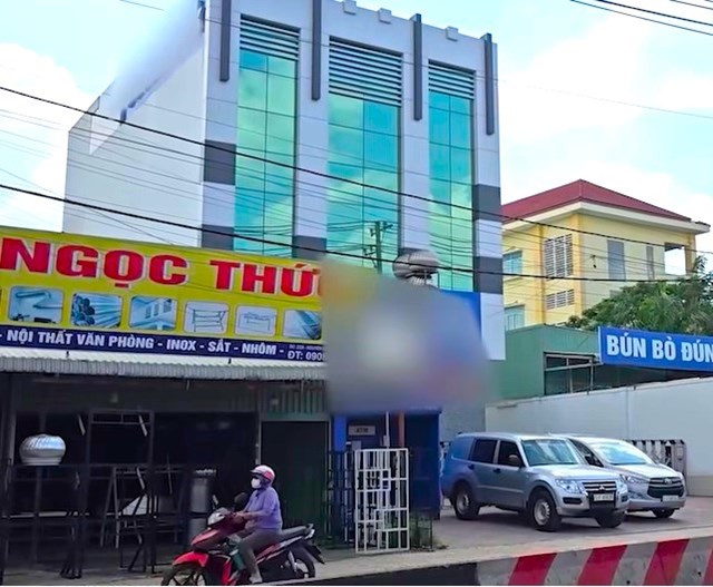 TPHCM: Truy bắt 2 nghi phạm trong vụ cướp chi nhánh ngân hàng ở huyện Hóc Môn - Ảnh 1.