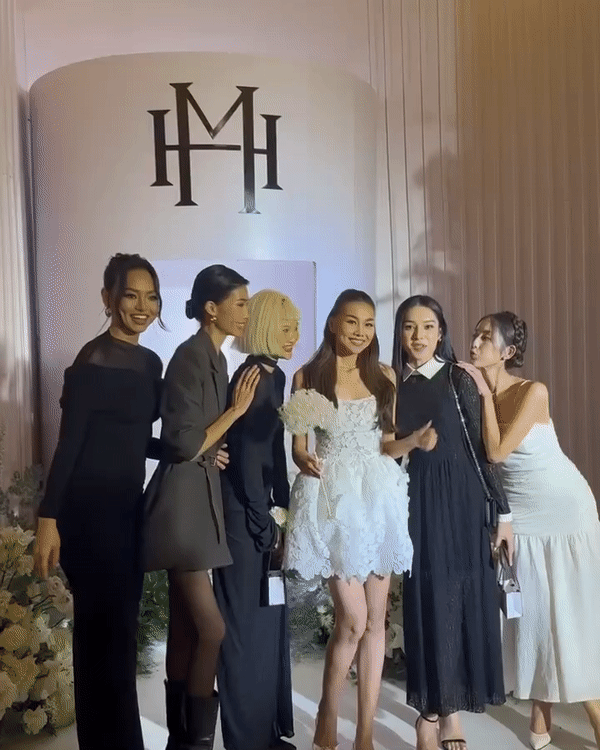 Học trò Thanh Hằng xả ảnh nét căng, ra mắt luôn dàn “rể” xịn: Người yêu Mai Ngô khư khư cầm bó hoa cưới? - Ảnh 6. Học trò Thanh Hằng xả ảnh nét căng, ra mắt luôn dàn “rể” xịn: Người yêu Mai Ngô khư khư cầm bó hoa cưới? - Ảnh 6.