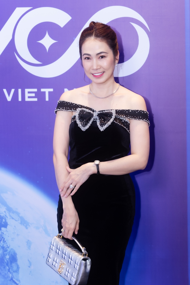 Ngọc Châu đọ sắc bên top 59 Hoa hậu Hoàn vũ Việt Nam 2023, so với ảnh đã chỉnh sửa liệu có khác biệt? - Ảnh 11.
