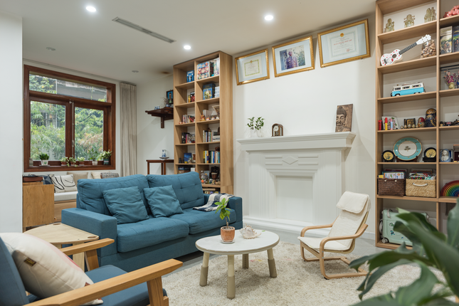 Cải tạo nh&agrave; ống th&agrave;nh nh&agrave; phố trồng c&uacute;c tần trước cổng d&agrave;nh cho 4 thế hệ - Ảnh 6.