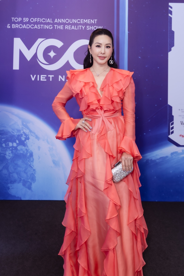 Ngọc Châu đọ sắc bên top 59 Hoa hậu Hoàn vũ Việt Nam 2023, so với ảnh đã chỉnh sửa liệu có khác biệt? - Ảnh 10.