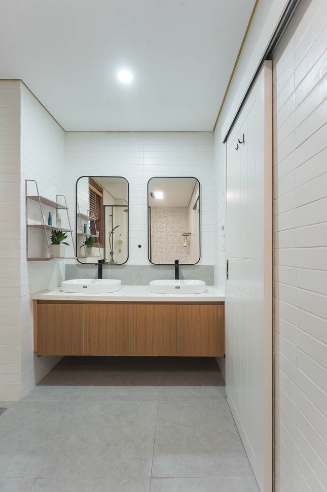 Cải tạo nh&agrave; ống th&agrave;nh nh&agrave; phố trồng c&uacute;c tần trước cổng d&agrave;nh cho 4 thế hệ - Ảnh 16.