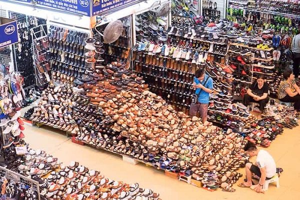 Thương hiệu giày Việt Bitis, Bitas, Ananas... đứng đâu trên sàn đấu nội địa, khi các đối thủ ngoại adidas, Nike cũng đều made in Vietnam? - Ảnh 1.