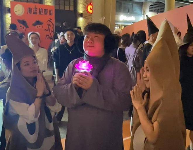 Chiêm ngưỡng loạt màn hóa trang Halloween 'đỉnh chóp' của giới trẻ xứ Trung, dân mạng xem xong thừa nhận: Quên luôn bản gốc!
