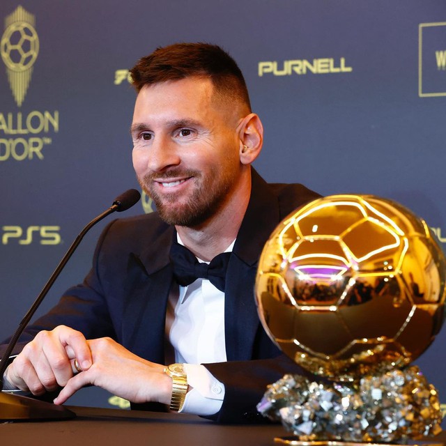 Nửa ngày sau khi giành Quả bóng vàng, Messi có chia sẻ đầu tiên trên trang cá nhân, nhận về hàng triệu lượt thích - Ảnh 2.