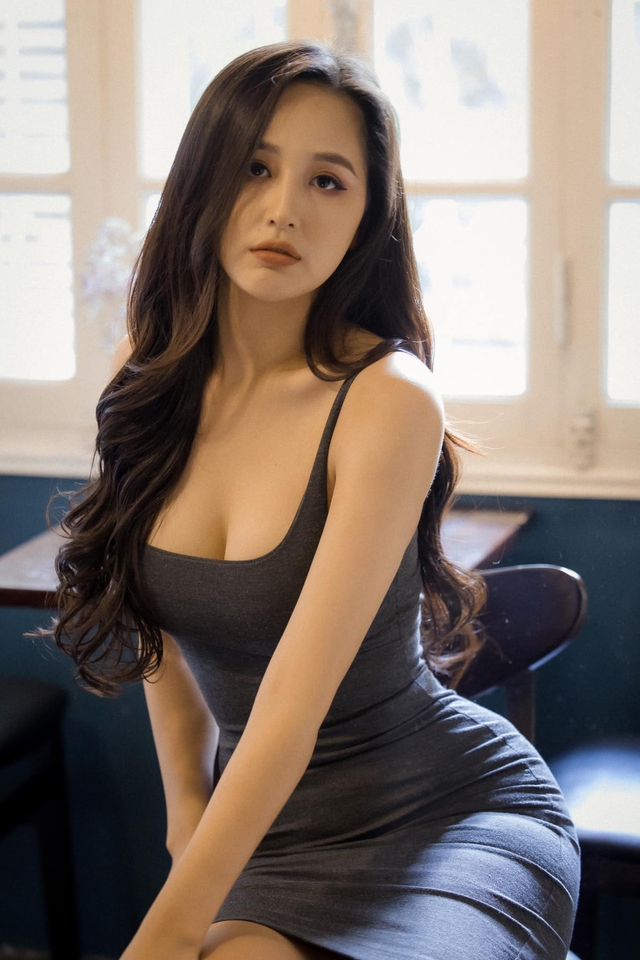 Nàng hậu đăng quang 15 năm khoe body nóng bỏng, đến Hoa Hậu Lương Thuỳ Linh cũng phải khen nức nở - Ảnh 3.