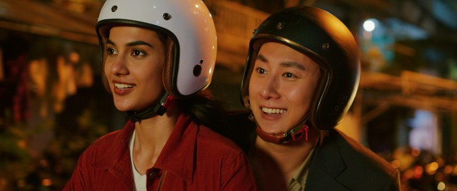 Bị phản ứng về diễn xuất, Rocker Nguyễn đ&aacute;p trả: Bạn đ&oacute;ng hộ t&ocirc;i phim n&oacute;i tiếng Anh từ đầu đến cuối xem - Ảnh 5.