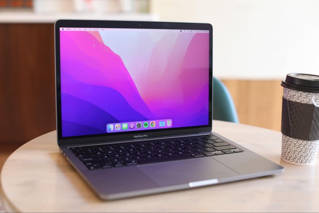 Apple MacBook Pro M2: Laptop dành cho công việc với đẳng cấp đã được khẳng định - Ảnh 1.