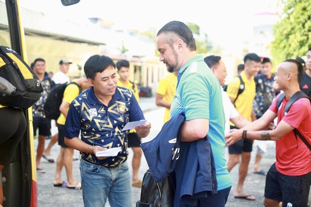 CLB Thanh Ho&aacute; chơi lớn, thưởng n&oacute;ng cho cầu thủ ngay trước trận Si&ecirc;u Cup quốc gia với CLB CAHN - Ảnh 2.