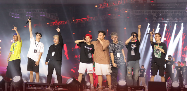 Rap Việt All-Star Concert 2023: Chi Pu và Pháp Kiều đu xà, JustaTee lộ khung hình căng thẳng - Ảnh 5.