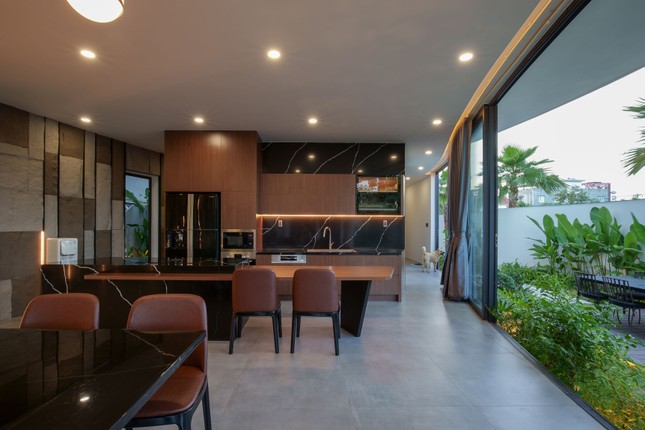 M&ecirc; mẩn ng&ocirc;i nh&agrave; lấy cảm hứng từ những con s&oacute;ng - Ảnh 11.