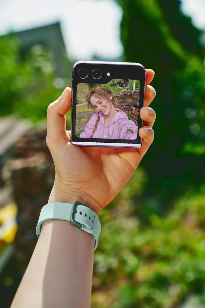 Các lý do khiến Galaxy Z Flip5 trở thành bạn đồng hành lý tưởng cho người trẻ đam mê du lịch - Ảnh 9.