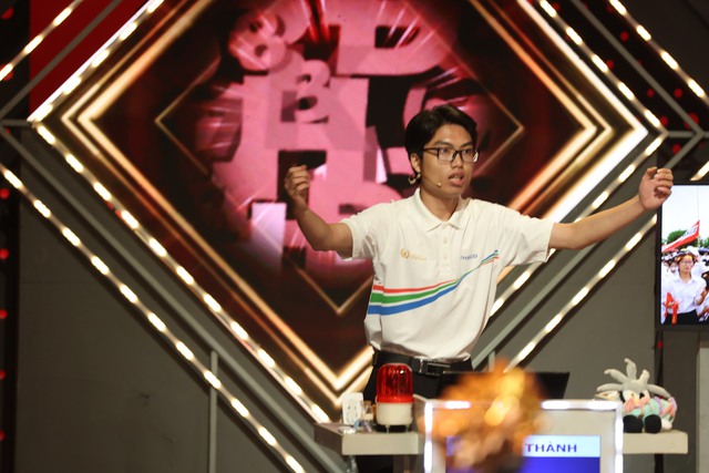 Chung kết Đường L&ecirc;n Đỉnh Olympia 2023 kh&eacute;p lại: Gay cấn đến ph&uacute;t cuối c&ugrave;ng, m&agrave;n lội ngược d&ograve;ng của nam sinh Thanh H&oacute;a! - Ảnh 22.