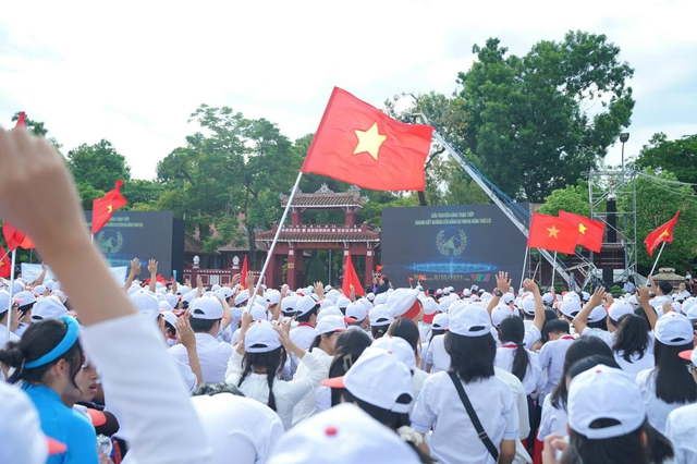 Chung kết Đường L&ecirc;n Đỉnh Olympia 2023 kh&eacute;p lại: Gay cấn đến ph&uacute;t cuối c&ugrave;ng, m&agrave;n lội ngược d&ograve;ng của nam sinh Thanh H&oacute;a! - Ảnh 17.