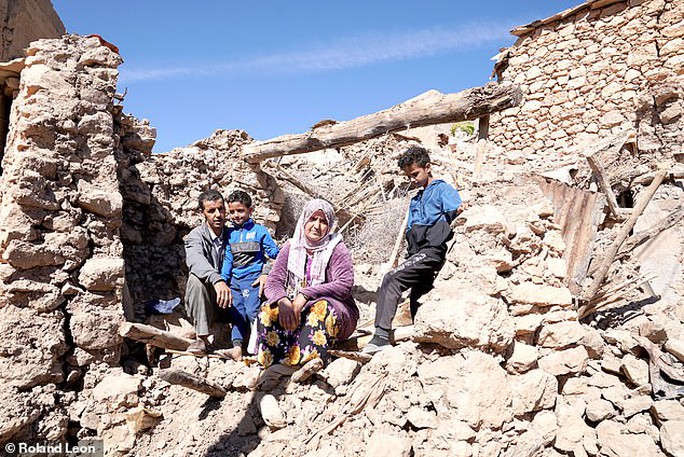 Thảm họa động đất giáng xuống Afghanistan, thương vong tăng kinh hoàng