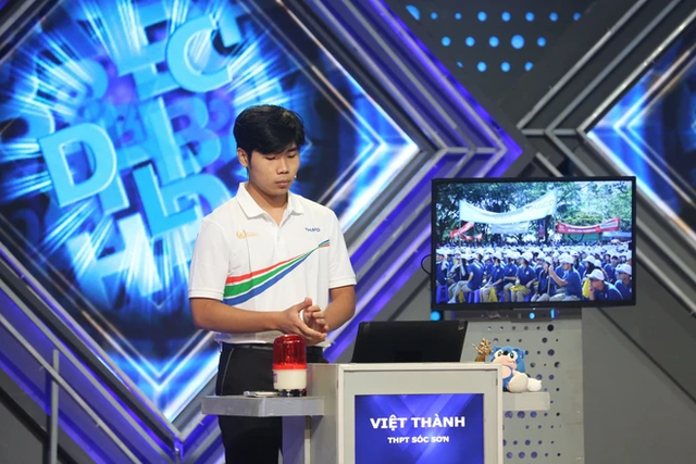 Chung kết Đường L&ecirc;n Đỉnh Olympia 2023 kh&eacute;p lại: Gay cấn đến ph&uacute;t cuối c&ugrave;ng, m&agrave;n lội ngược d&ograve;ng của nam sinh Thanh H&oacute;a! - Ảnh 28.