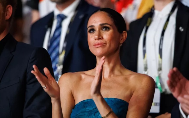 Meghan Markle bận rộn l&ecirc;n kế hoạch t&aacute;i sinh tại Hollywood - Ảnh 1.
