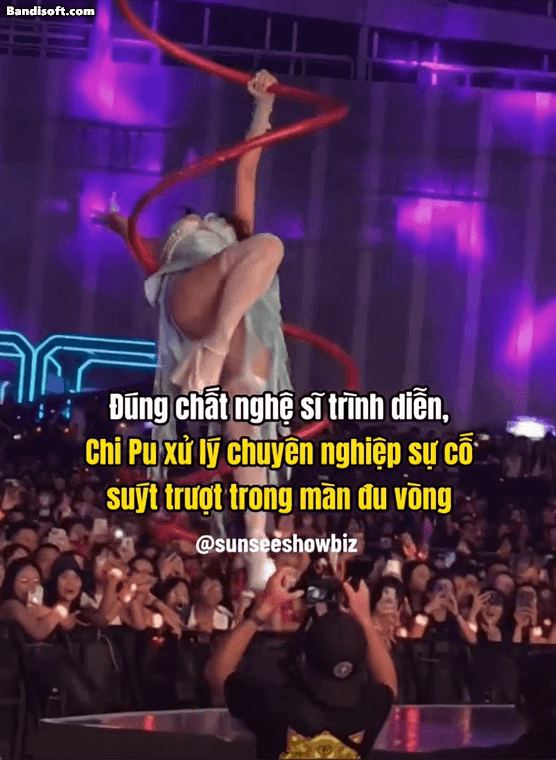Chi Pu gặp sự cố suýt ngã khi đu dây ở concert Rap Việt, cách xử lý bình tĩnh được khen hết lời - Ảnh 2.