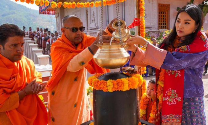 Hoàng hậu 'vạn người mê' của Bhutan lộ diện sau khi hạ sinh công chúa, nhan sắc hiện tại khiến ai cũng bất ngờ