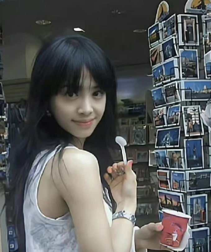 Loạt ảnh mỹ nhân Cbiz thời mới ra mắt bỗng hot trở lại, nhan sắc có còn lung linh? - Ảnh 8.